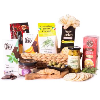 Hors doeuvres and Confections Gift Set to Togo