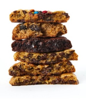 Fan Favorites Cookie Box to Senegal