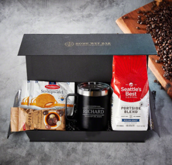 Personalized Perfection: Customized Coffee Mug Set to United States