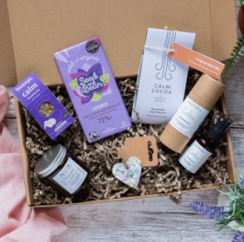 Tranquil Oasis Gift Set to United Kingdom